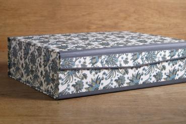 Box for storing many things